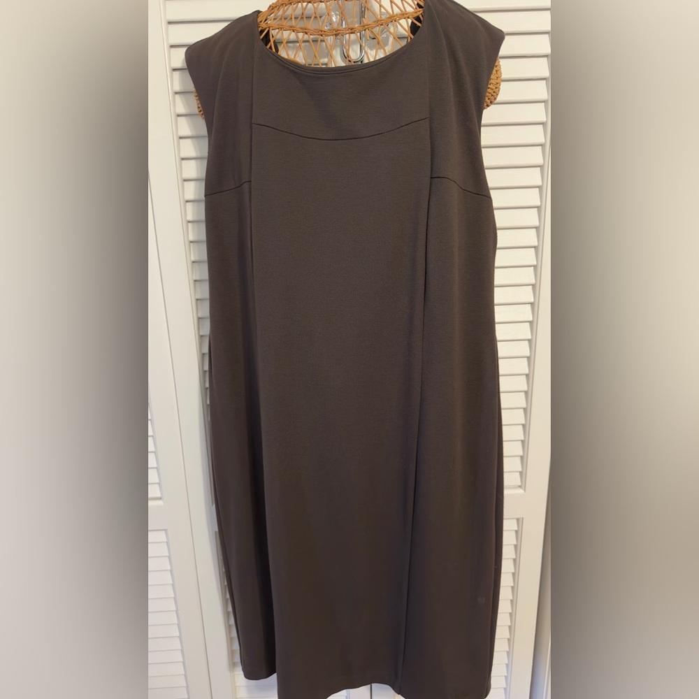 Chicos Slimming Sleeveless Dress- VG Preowned- chocolate 2.5